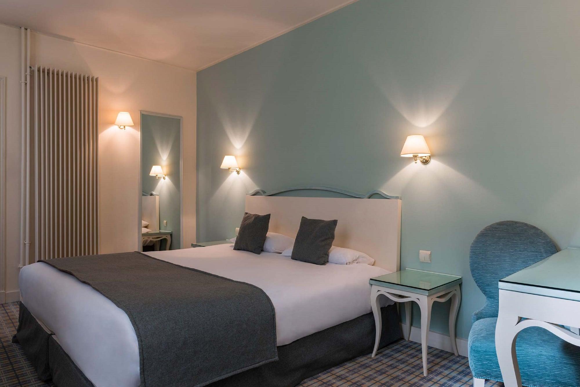 Hotel Etoile Saint Ferdinand By Happyculture Paris Dış mekan fotoğraf